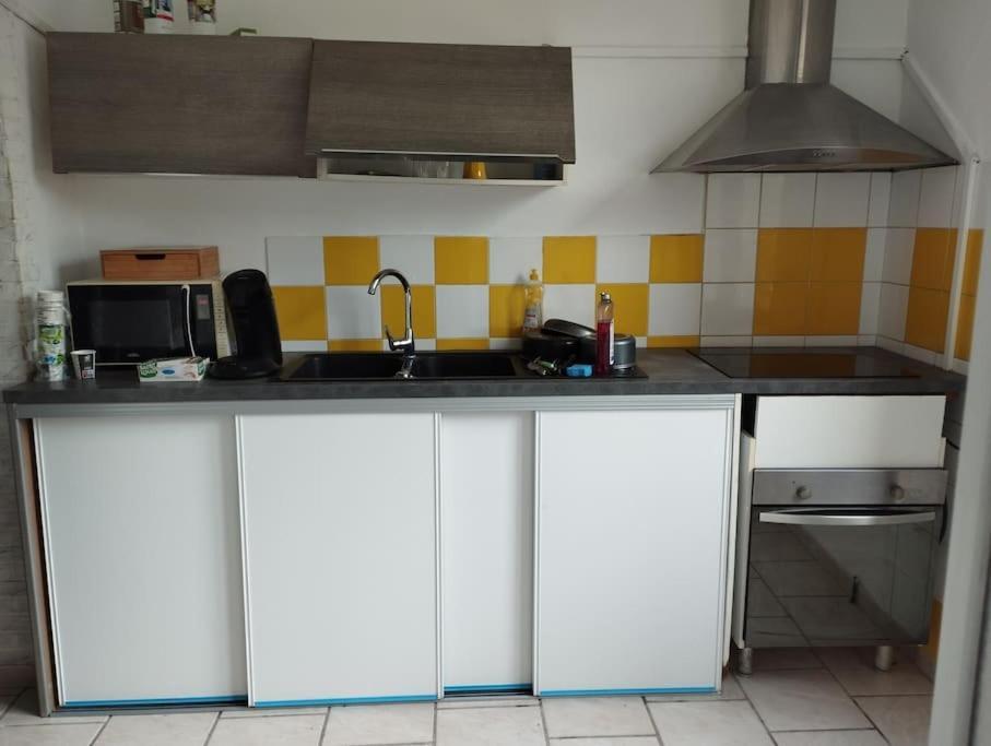 Agreable Maison Avec Parking Gratuit Apartamento Amiens Exterior foto