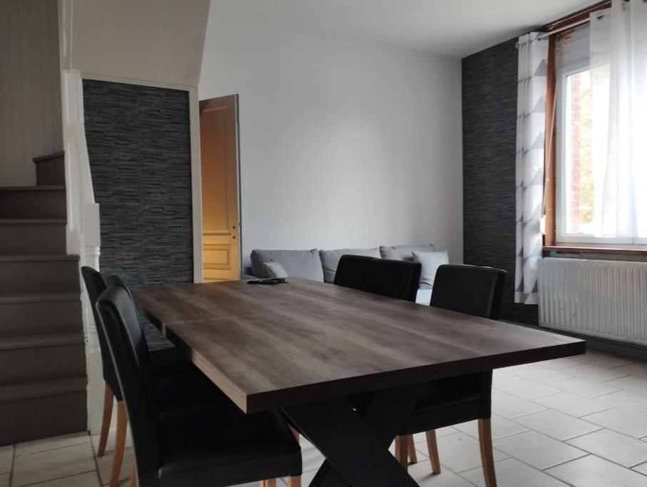 Agreable Maison Avec Parking Gratuit Apartamento Amiens Exterior foto